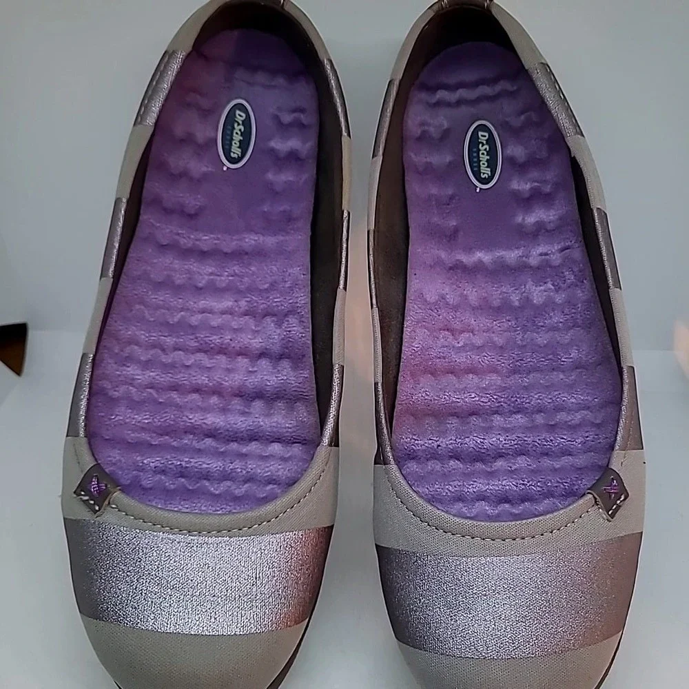 Dr. Scholls these shoes